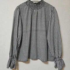 ギンガムチェック柄 シャーリングネック 長袖ブラウス