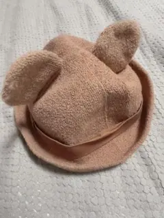 クマ耳付きベージュ帽子