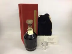 Hennessy xo cognac  バカラクリスタル  デキャンタ Cognac decanter by Frank Gehry & Baccarat - Hennessy