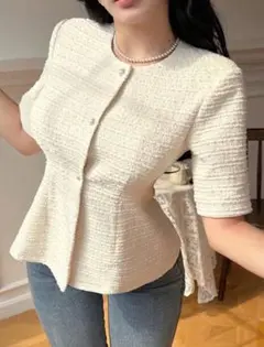 ホワイト ツイード風 ノーカラージャケット