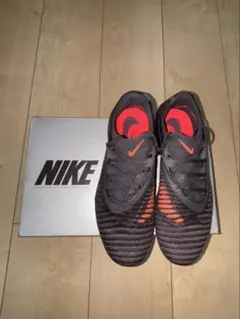 NIKE PHANTOM サッカースパイクのサムネイル