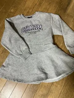 ジェニィ♡ペプラムトレーナー ♡グレー♡裏起毛