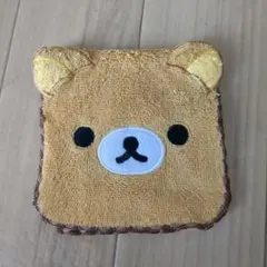 リラックマタオルハンカチポーチ 畳んだ状態で約12×12センチ