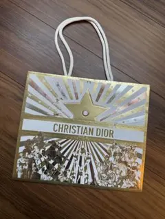 DIOR ディオール ショップ袋 2025年ショッパーホリデー　(リボン付き)