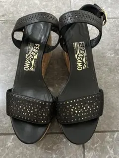 フェラガモ　ウェッジソールサンダル