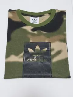 【adidas】Tシャツ