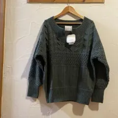 CLOCHE グリーン ニットセーター 長袖　 　　　　　新品タグ付き