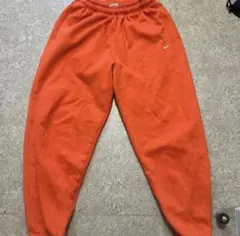 Nike ジョガーパンツ オレンジ