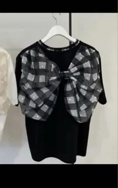 ロージーモンスター　バックリボンTシャツのサムネイル