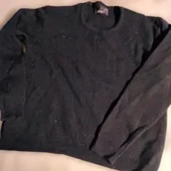 黒のセーター