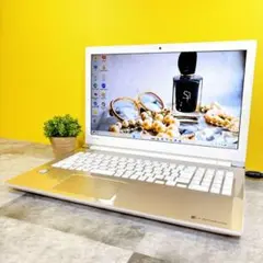 SSDで快適✨おしゃれゴールド❣Windows11ブルーレイ フルHD カメラ付