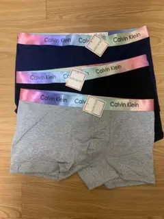 ひ*様 Calvin Klein ボクサーブリーフ 3枚セットXLサイズ　新品