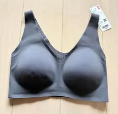 ユニクロ　ワイヤレスブラウルトラリラックス L グレー