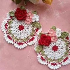 ハンドメイド　レース編み　ミニドイリー　コースター　モチーフ　赤　バラ　花　2枚