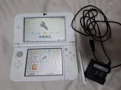 NEW NINTENDO 3DSLL パールホワイト　本体、充電器