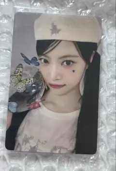 LESSERAFIM CRAZY ウンチェ　yzy トレカ