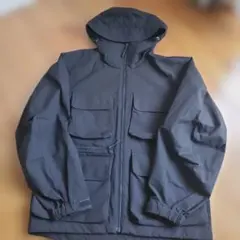 UNIQLO　ブラック マウンテンパーカー
