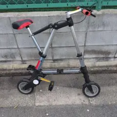 折りたたみ自転車 シルバー レッドのサムネイル