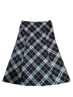 2025年最新】バーバリーチェックスカートの人気アイテム - メルカリ