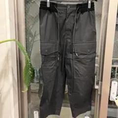 sacai パンツ