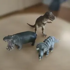 Schleich シュライヒ 恐竜 カバ フィギュア 3体セットのサムネイル