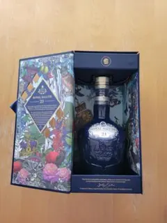 ROYAL SALUTE 32年 空き瓶 と化粧箱 - メルカリ