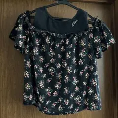 ◆オフショルTシャツ◆Lovetoxic（ラブトキシック）◆M（150㎝）