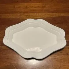 Wedgwood Intaglio ホワイト皿