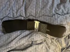 ストレッチ素材 黒ベルト メタルバックル