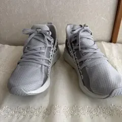 ニューバランス　スニーカー