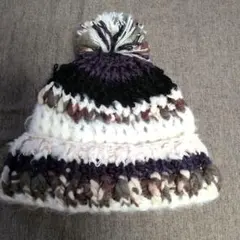 ニット帽 ポンポン付き　フリーサイズ