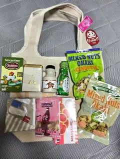 カルディ福袋2026 食品8点　バッグ2点