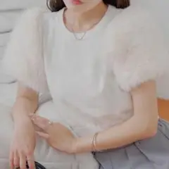 Chico 袖ファー付パフニット