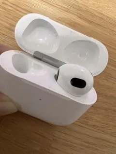 AirPods (第3世代) 本体と右耳のみ