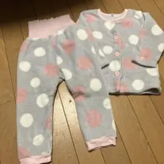 水玉模様フリースパジャマセット