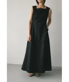 ノースリーブワンピースのサムネイル