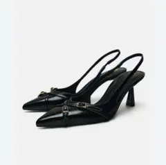 バックルローファーディテール　ヒールパンプス　ZARA