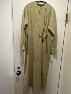 akane femme シャツワンピース　ベージュ　新品