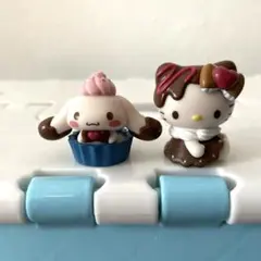 ハローキティ シナモロール　フィギュア 2体セット