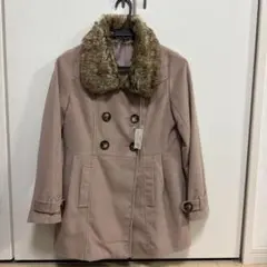 ピンクファー付きダブルブレストコート