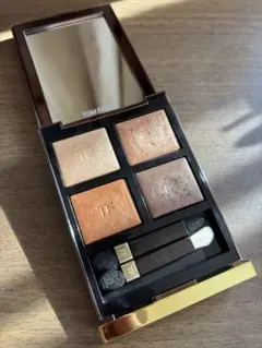 TOM FORD アイカラー クォード 04A サスピション