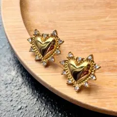 【ステンレスハートピアス】カジュアル　パーティー　結婚式　ゴールドピアス　個性的