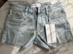 CALVIN KLEIN JEANS ミッドライズショートパンツ W24