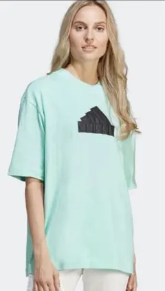 フューチャー アイコン バッジ オブ スポーツ 半袖Tシャツ