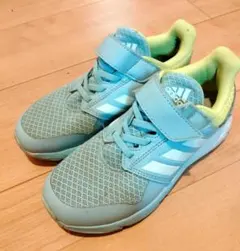 アディダス水色スニーカー20cm