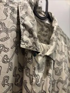 togapulla インナープリントシャツのサムネイル