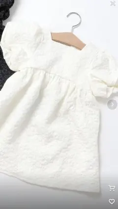 【美品】ホワイトフラワージャガードワンピース フリル袖ドレス 140cm