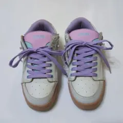 Item thumbnail for item e31b9ead-f949-4c49-9e8c-9d34cd2e1bef