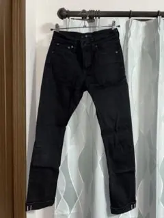 UNIQLO +Jスリムフィットストレートジーンズ ブラック