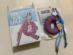 POP MART ラブブイニシャルキーホルダー　O